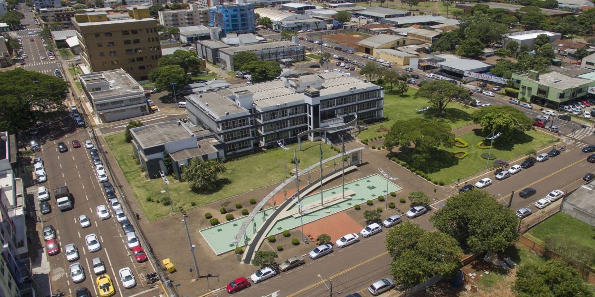 Prefeito alinha ações com o novo time de governo em Toledo