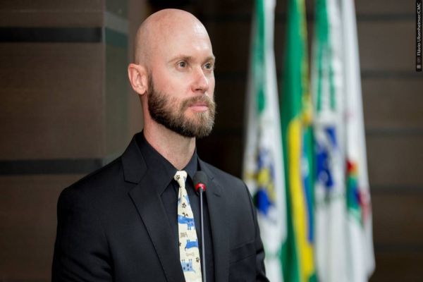 Vereador Cleverson Sibulski garante defesa da causa animal