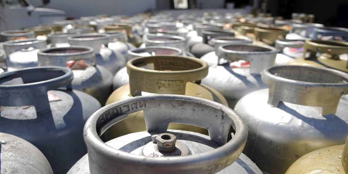 Gás de cozinha vai ficar 6% mais caro a partir desta quinta, informou a Petrobras