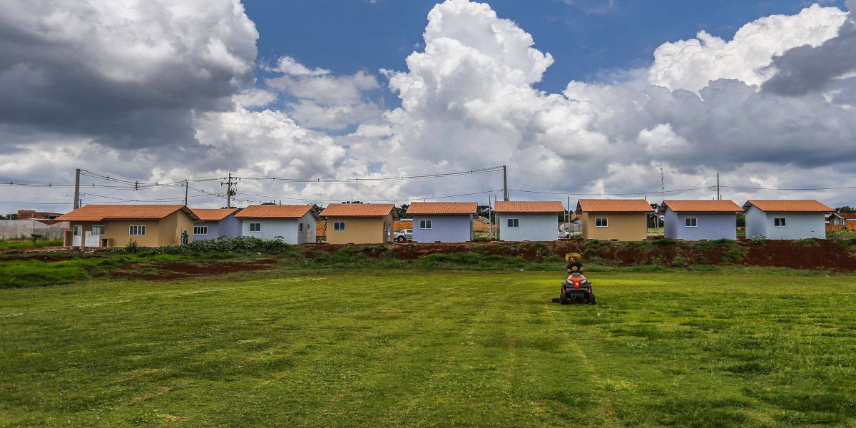 Casas novas melhoram a vida de famílias de Santa Tereza do Oeste