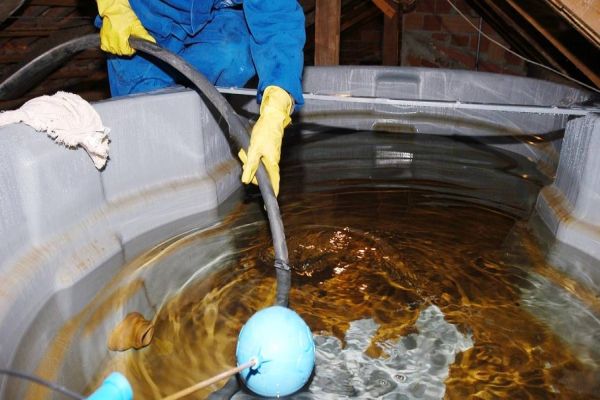 Sanepar alerta para necessidade de limpar caixas d’água no Litoral