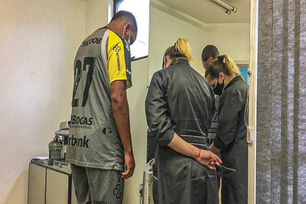 Bioimpedância: conheça mais sobre o exame realizado pelos atletas do FC Cascavel