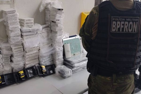 BPFRON aprende drogas e contrabando durante Operação Hórus em Toledo-PR e Cascavel