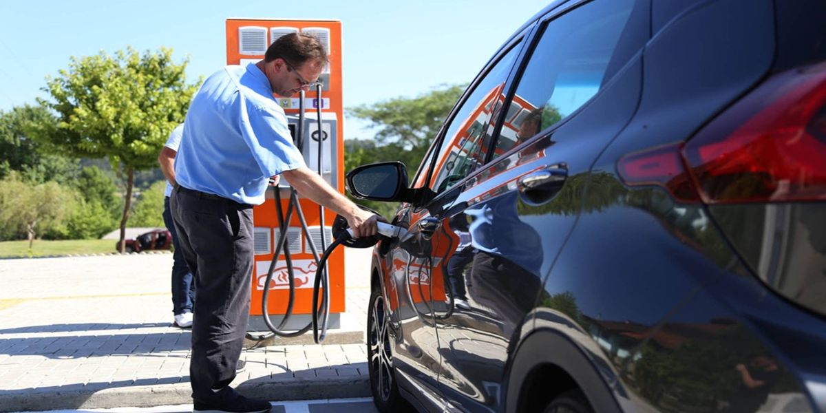 Eletrovia da Copel dobra  número de recargas em 2020