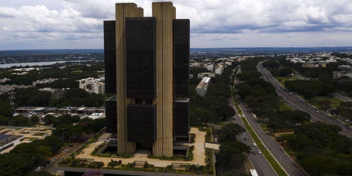 Bancos Inter, Itaú e Caixa lideram ranking de reclamações ao BC