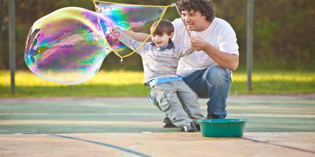 No oeste do Paraná, bolhas de sabão salvam pequena empresa da crise do coronavírus