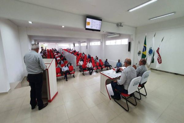 Coopavel alcança números recordes no ano de seu cinquentenário, revela AGO