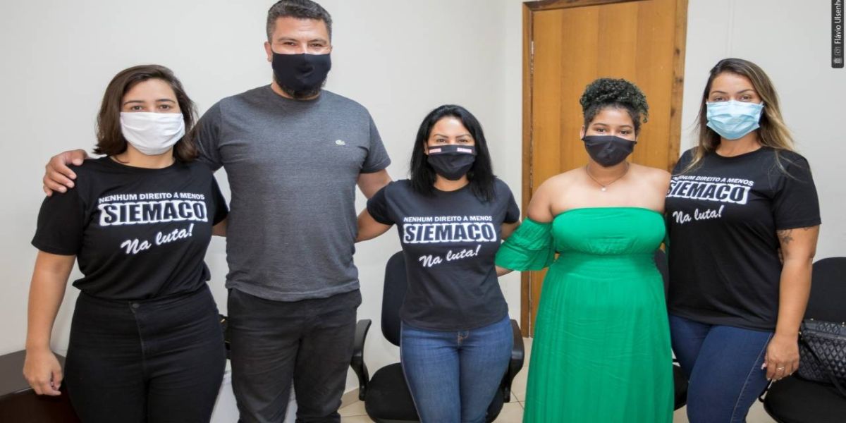 Edson Souza ajuda a negociar o pagamento do 13º para 159 terceirizados do município