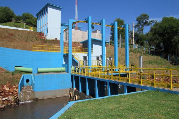 Sanepar faz novas interligações para ampliação do abastecimento de Cascavel