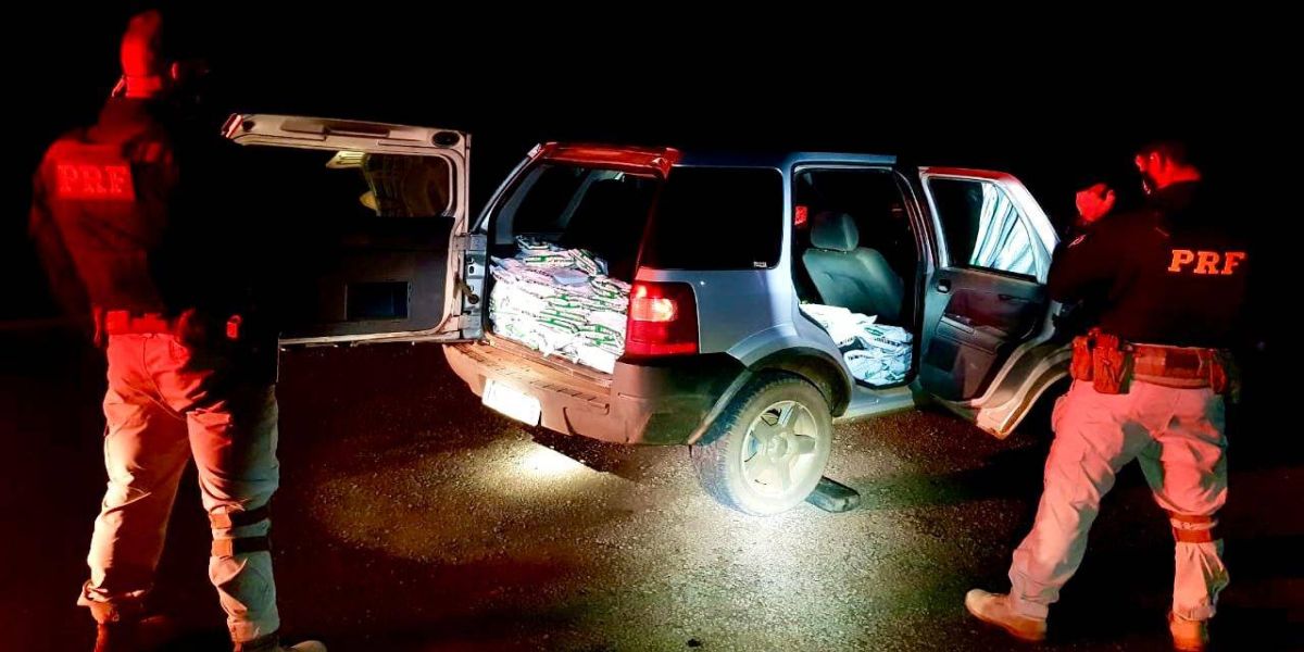 PRF prende casal pelo transporte de 250 kg de defensivos agrícolas do Paraguai