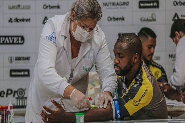 Em parceria com o Biovel, atletas do FC Cascavel realizam exames laboratoriais