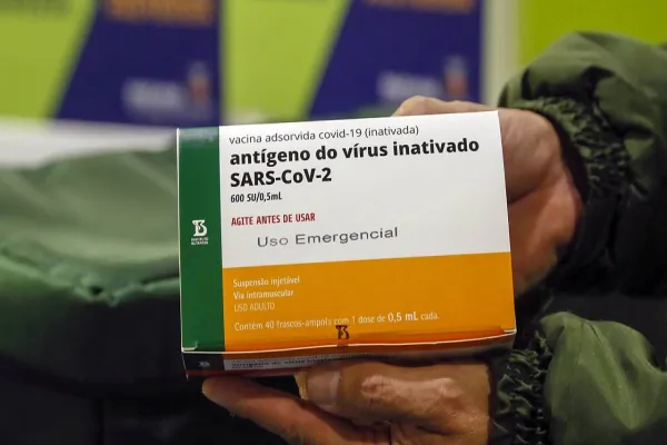 Foto relacionada a notícia: Estado distribui terceiro lote de vacinas contra a Covid-19