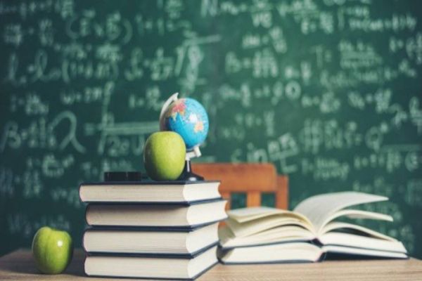 Diretores das Escolas Municipais e Cmeis são empossados para a gestão 2021/2022