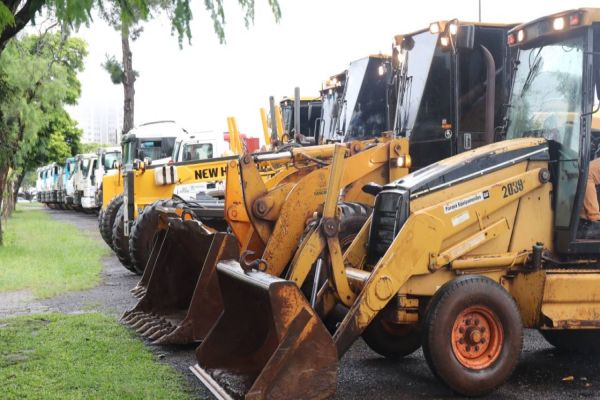 Imagem referente a notícia: Começa em Cascavel o Mutirão Safra 2021 para recuperar estradas castigadas pelas chuvas
