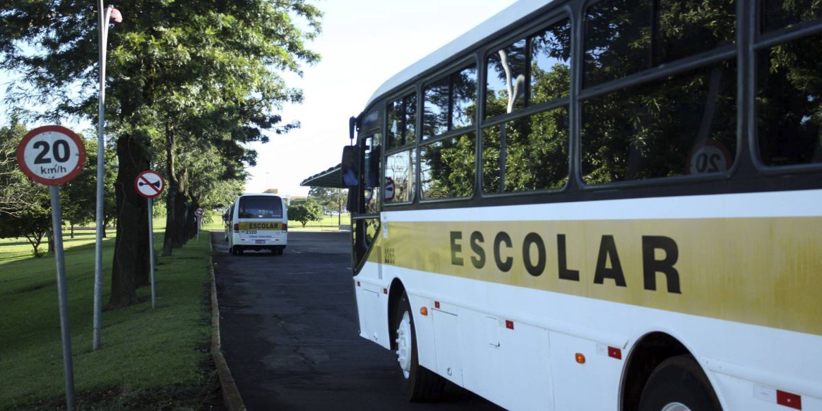 Transitar realiza a primeira vistoria semestral de 2021 do transporte escolar