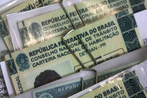 Detran-PR alerta sobre golpe com uso do programa CNH Social para atrair vítimas