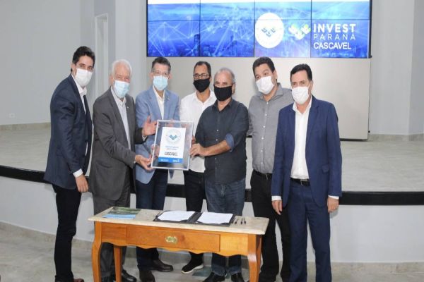 Cascavel assina protocolo com a Invest Paraná