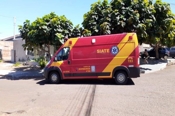Motociclista fica ferido após colisão de trânsito no Bairro Periolo em Cascavel