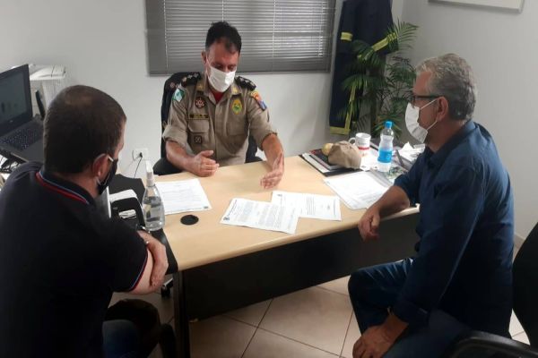 Santello pede implantação de “bolsões” para motociclistas antes dos semáforos