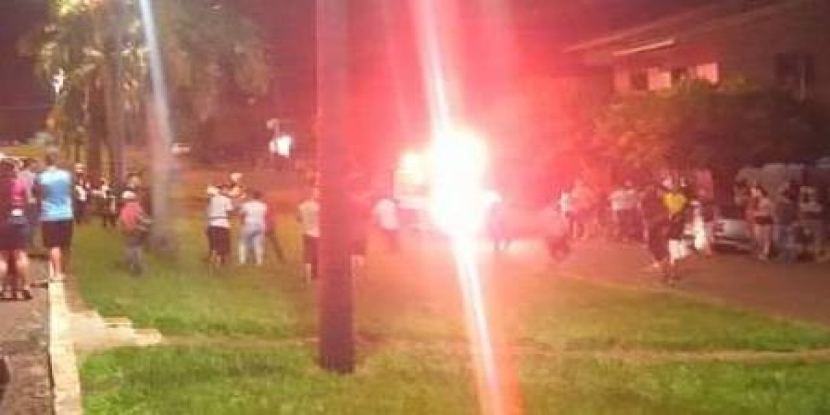 Jovem morre após ser atropelada e prensada contra árvore em Bragantina