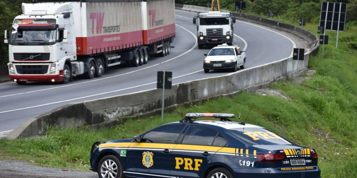 PRF encerra a Operação Carnaval 2021 no Paraná