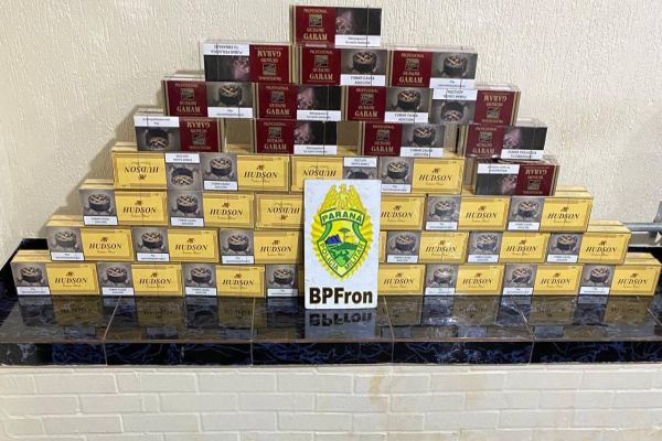 BPFRON apreende drogas e contrabando durante abordagens a ônibus em Capitão Leônidas Marques