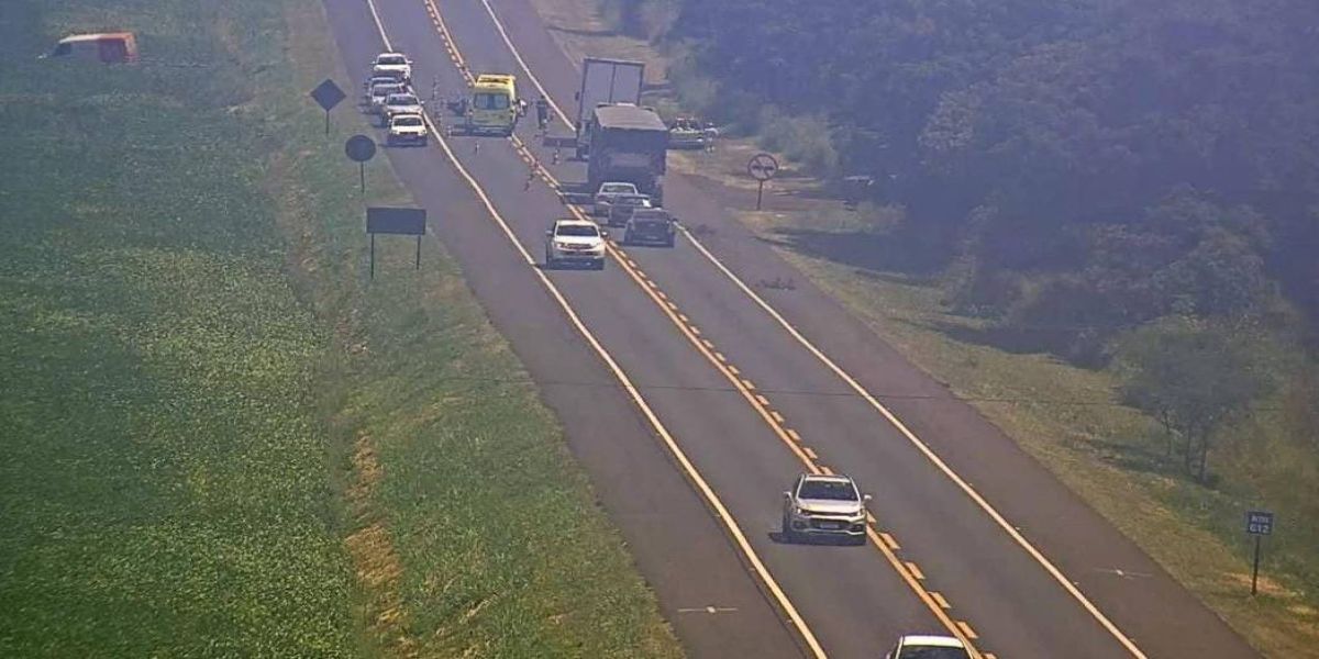 Colisão frontal deixa dois feridos na BR-277 em Santa Tereza do Oeste