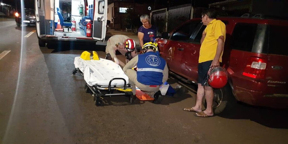 Ciclista de 67 anos fica gravemente ferido após ser atropelado na Rua Ipanema