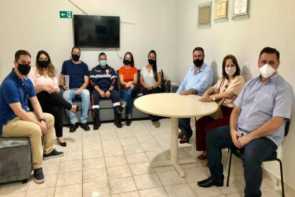 Comitiva do Samu Noroeste visita instalações administrativas do Consamu