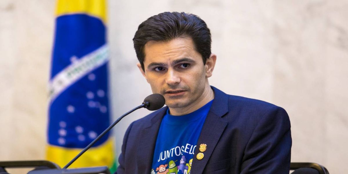 Covid-19: Aprovado requerimento de Pacheco que defende a inclusão de autistas em grupo prioritário