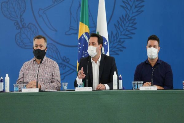 Governo decreta fechamento de atividades não essenciais para conter a Covid-19