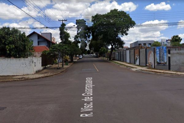 Trânsito: atenção para bloqueio em quadra na Rua Visconde de Guarapuava na segunda-feira (1)