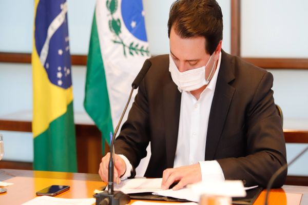 Com adiamento do IPVA, Governo lança pacote de medidas para cidadãos e empresas