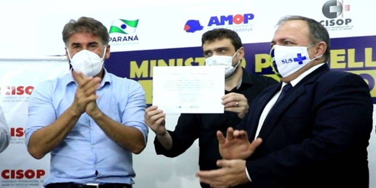 Paranhos recebe certificado de reconhecimento do Ministério da Saúde