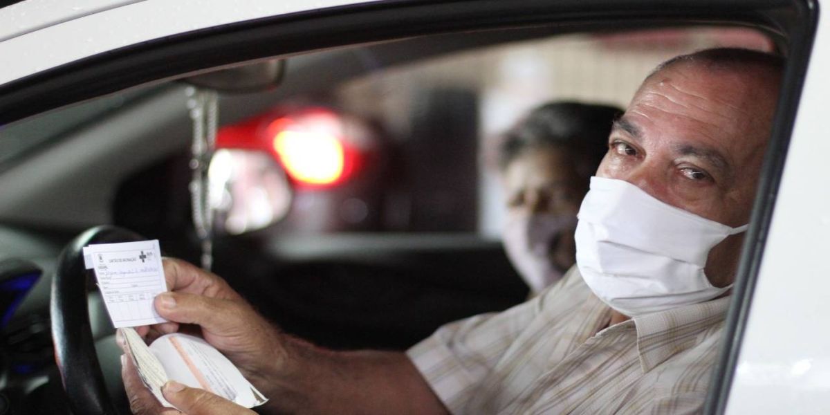 Cascavel vacina idosos com 78 anos ou mais