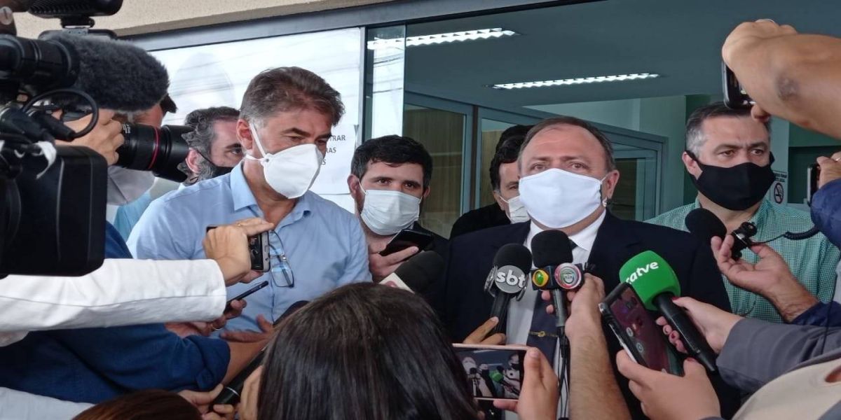 Ministro Pazuello visita UPA Brasília em Cascavel