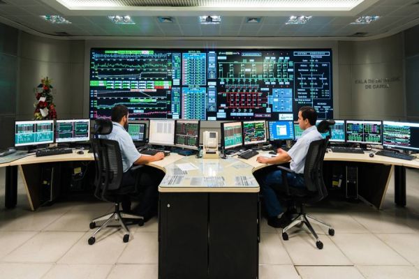 Itaipu produz em dois meses o equivalente à metade de toda a geração de Belo Monte em 2020