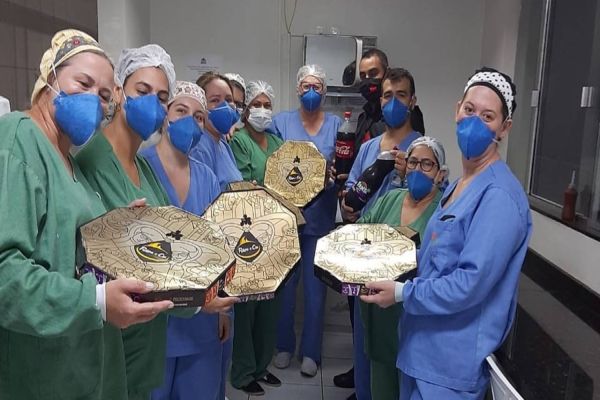 Hospital de Retaguarda: Pizzaria presta homenagem aos profissionais da linha de frente do Covid-19