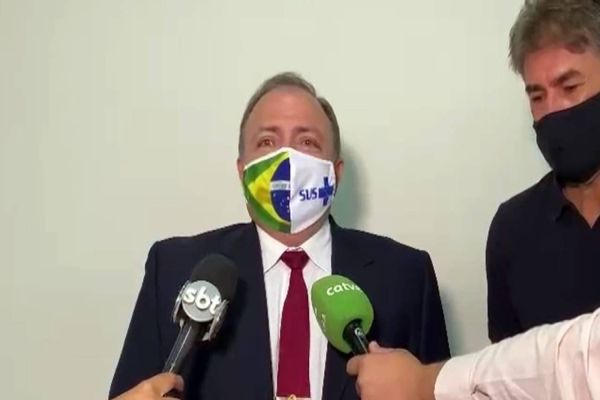 Pazuello despacha com Paranhos a liberação de mais 80 respiradores para o Oeste