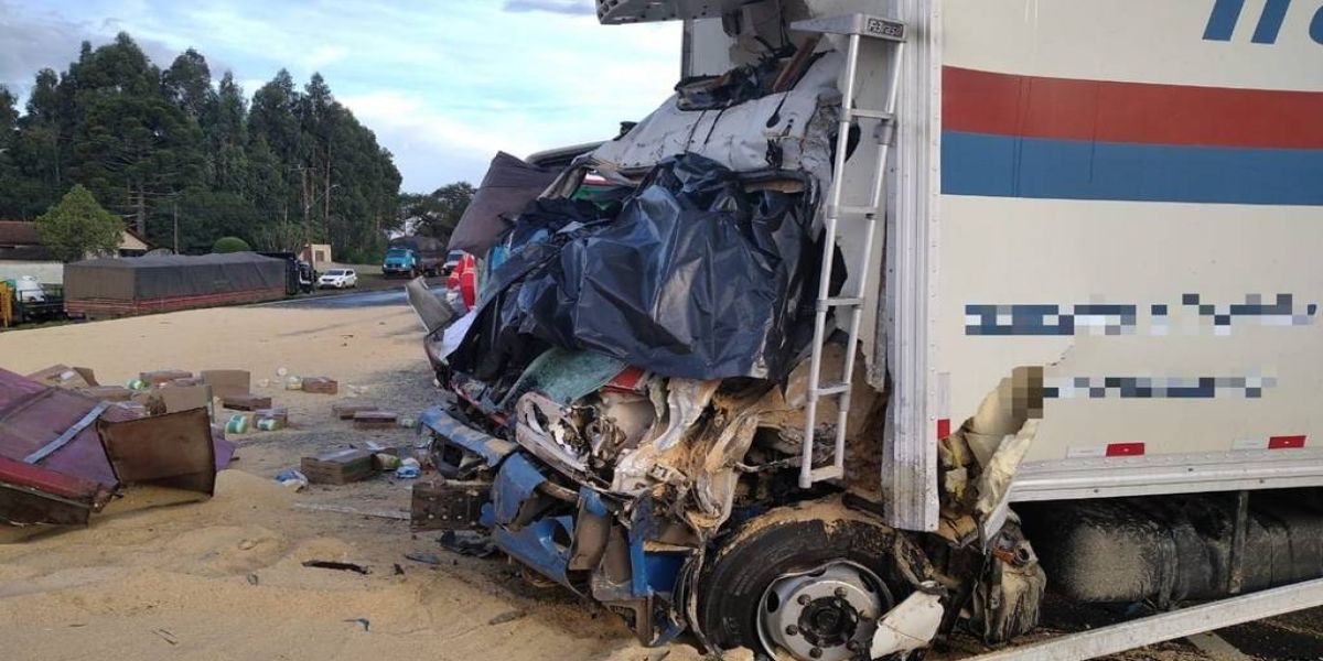 Acidente entre quatro veículos deixa um morto na BR-277 em Guarapuava