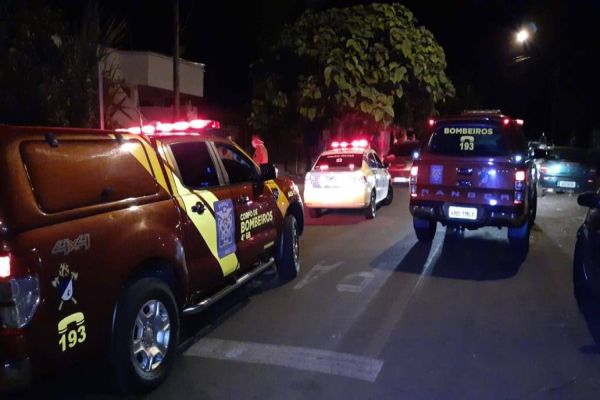 Imagem referente a notícia: Homem de 33 anos é alvejado a tiros no Bairro Santa Cruz em Cascavel