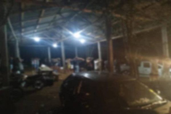 Polícia encerra festa clandestina com 40 Pessoas em área de Camping