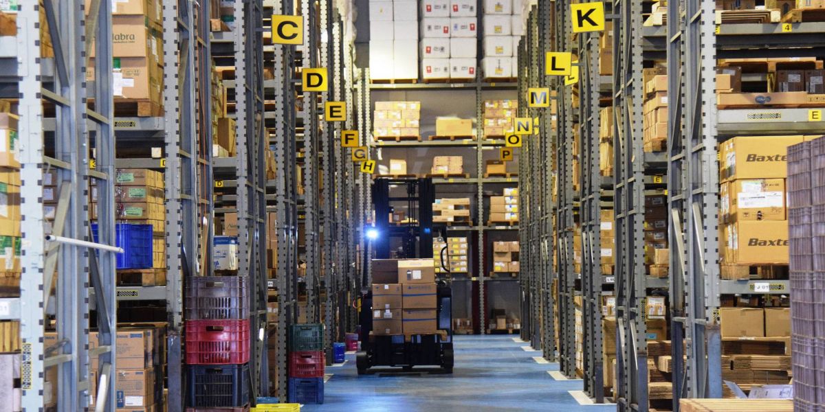 Paraná articula soluções contra redução do estoque de medicamentos para intubação