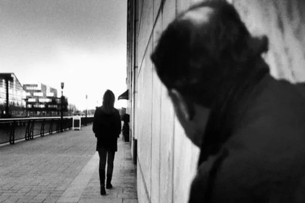 Foto relacionada a notícia: Stalking: Código Penal passará a prever o crime para perseguição