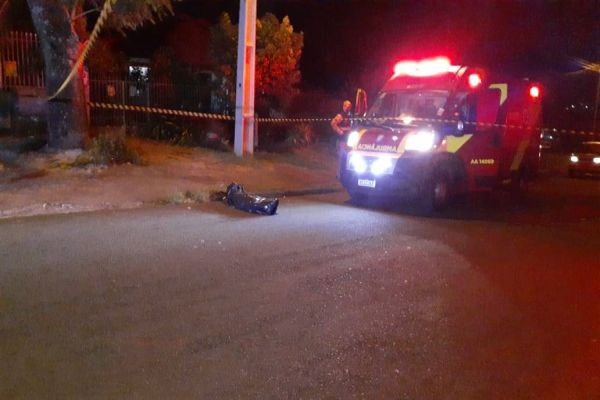 Imagem referente a notícia: Jovem de 19 anos é morto a tiros no Bairro Cascavel Velho