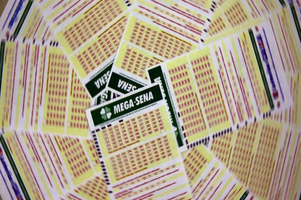 Mega-Sena pode pagar R$ 45 milhões neste sábado