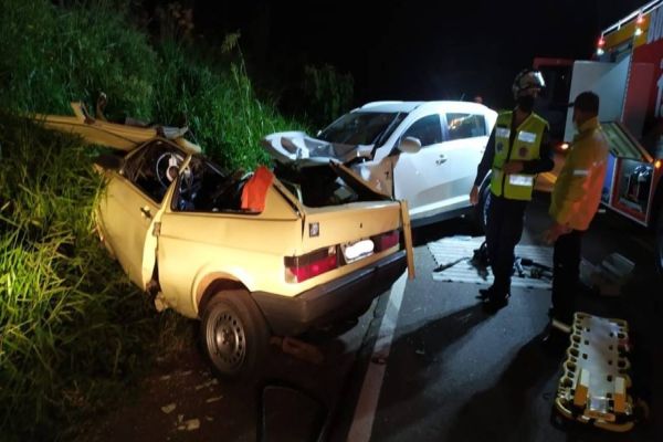 Dois jovens de 19 anos morrem em acidente na SC-160