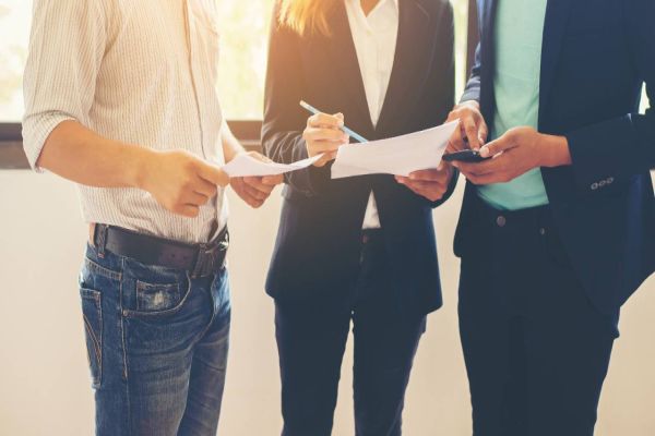 Funcionalismo público: conheça os 3 direitos mais polêmicos!