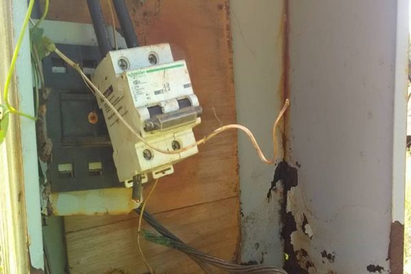 Ladrões causam grande prejuízo em propriedade no interior do município de Coronel Vivida