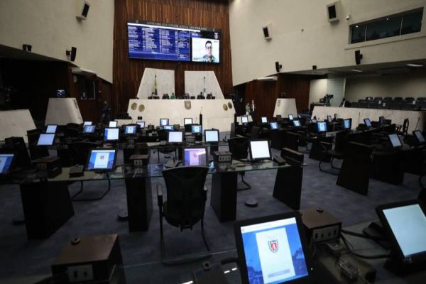 Assembleia aprova reconhecimento de calamidade pública em 66 municípios paranaenses